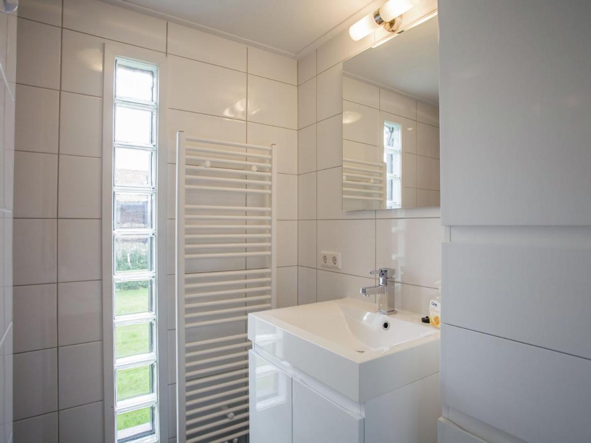 Holiday Home In Kattendijke With Terrace Екстериор снимка