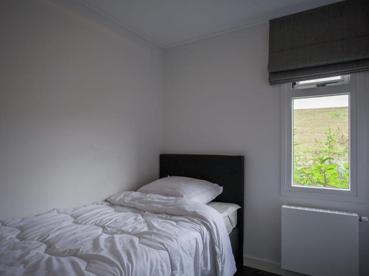 Holiday Home In Kattendijke With Terrace Екстериор снимка