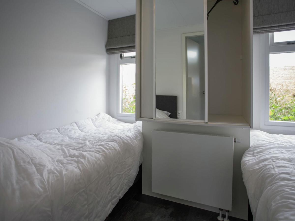 Holiday Home In Kattendijke With Terrace Екстериор снимка