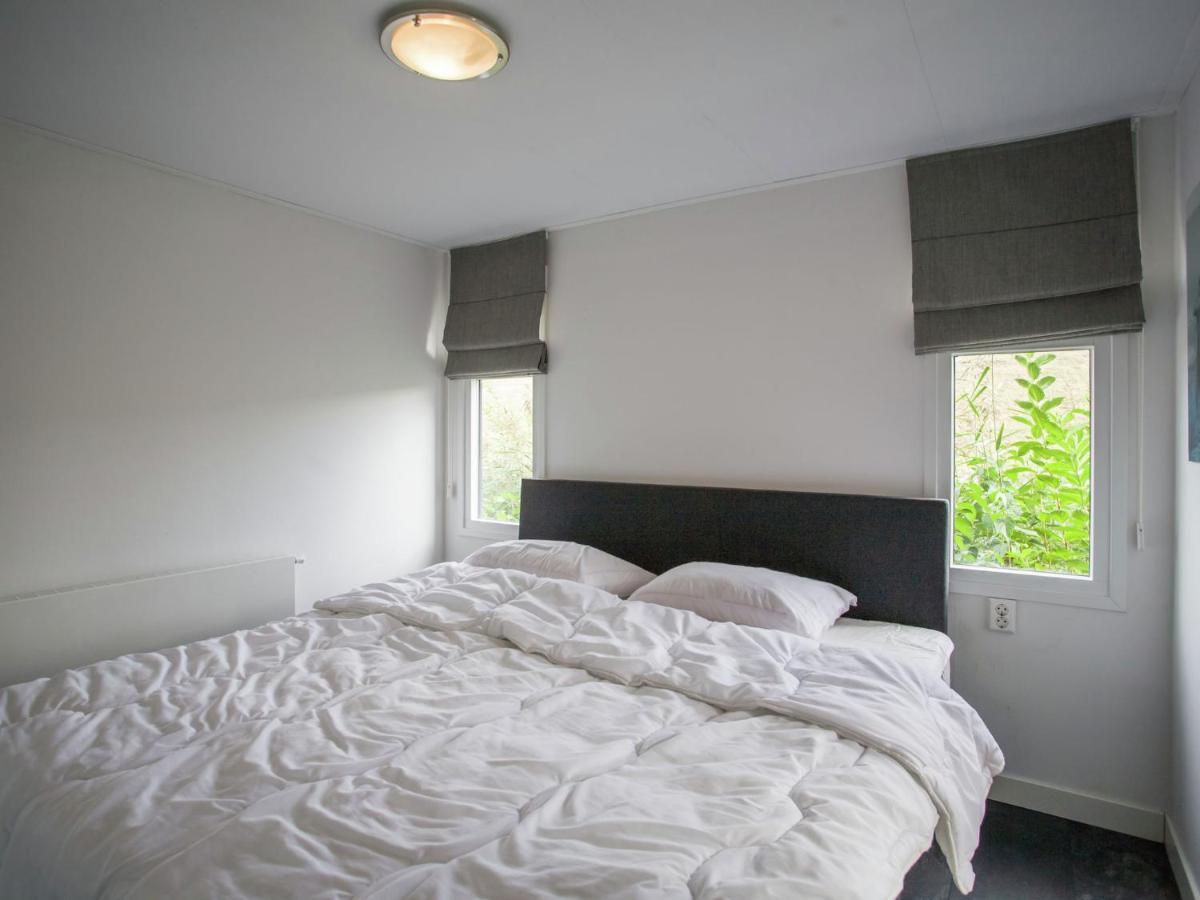 Holiday Home In Kattendijke With Terrace Екстериор снимка